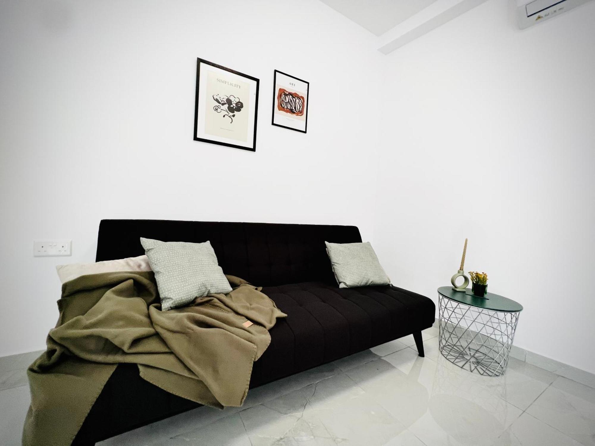 Sunshine Suits - Brand New Apartament