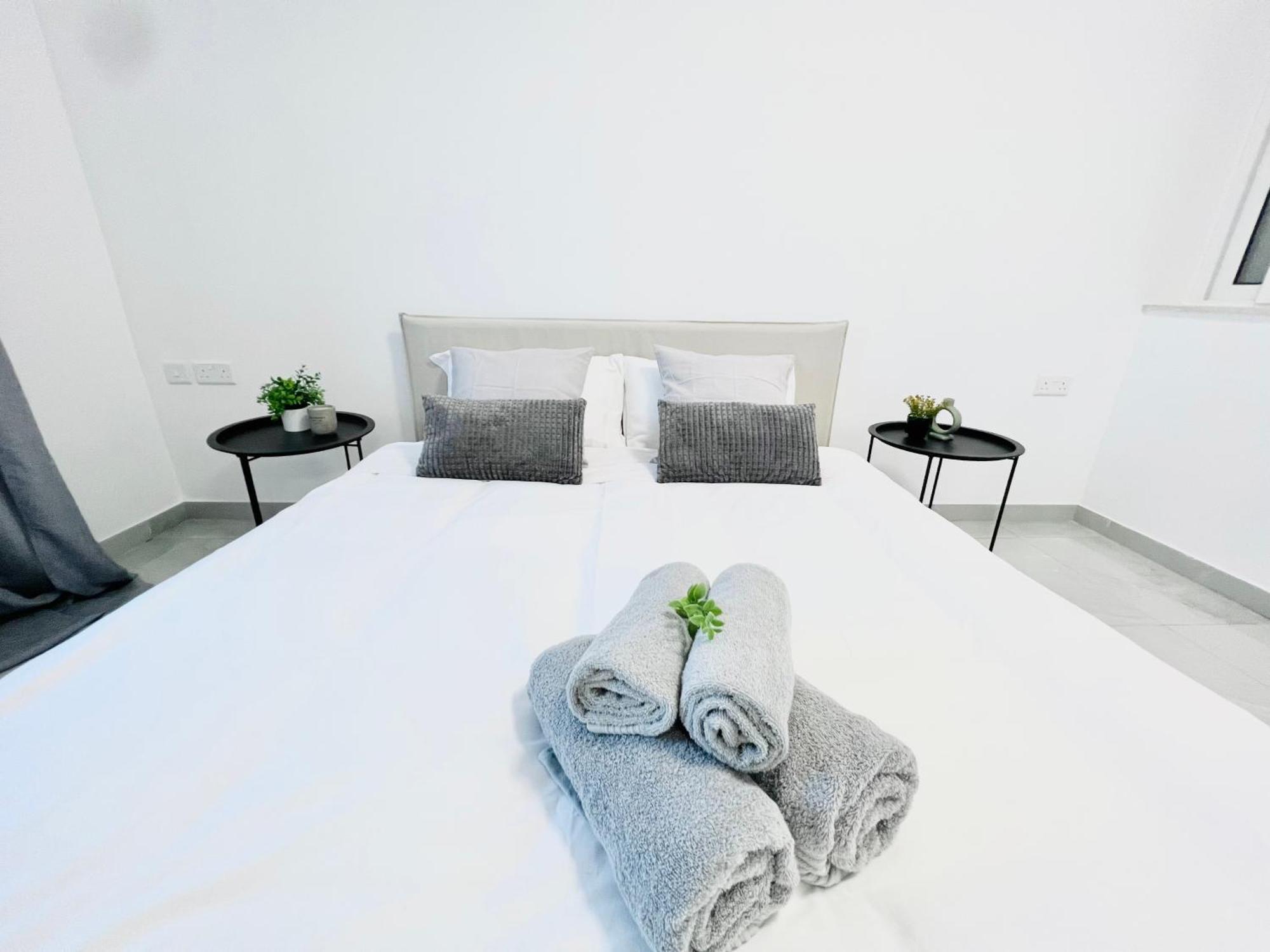 Apartament Sunshine Suits - Brand New *