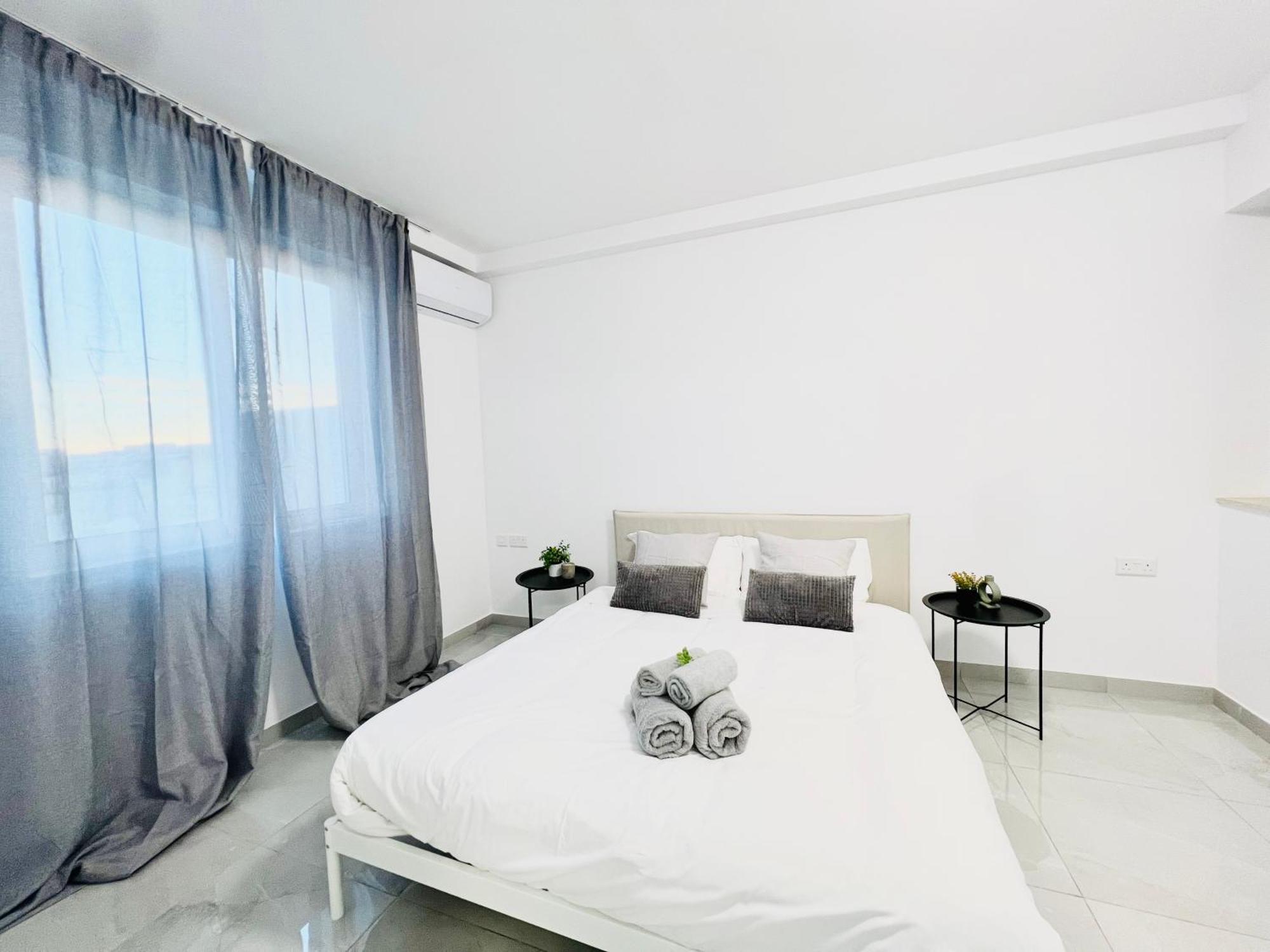 Apartament Sunshine Suits - Brand New *